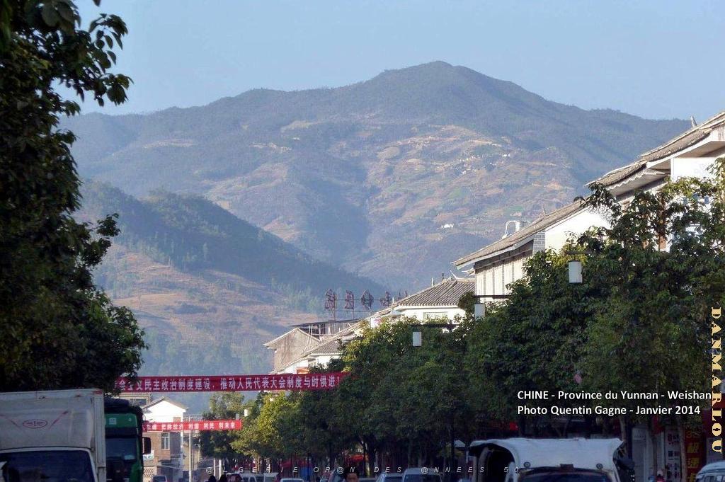 005- Weishan.JPG